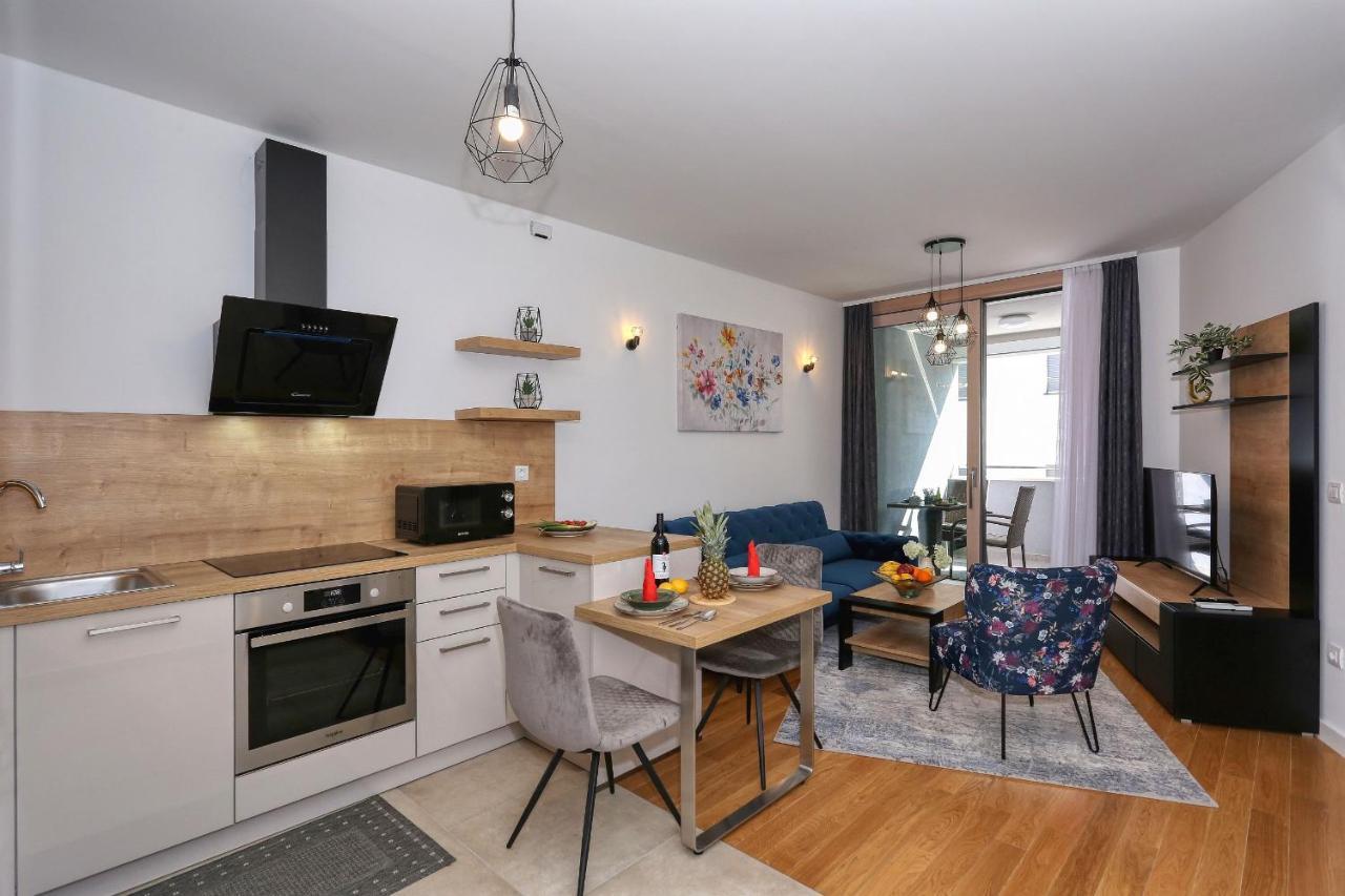 Apartments Luna With Free Parking Задар Экстерьер фото