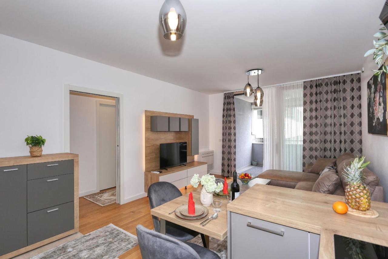 Apartments Luna With Free Parking Задар Экстерьер фото