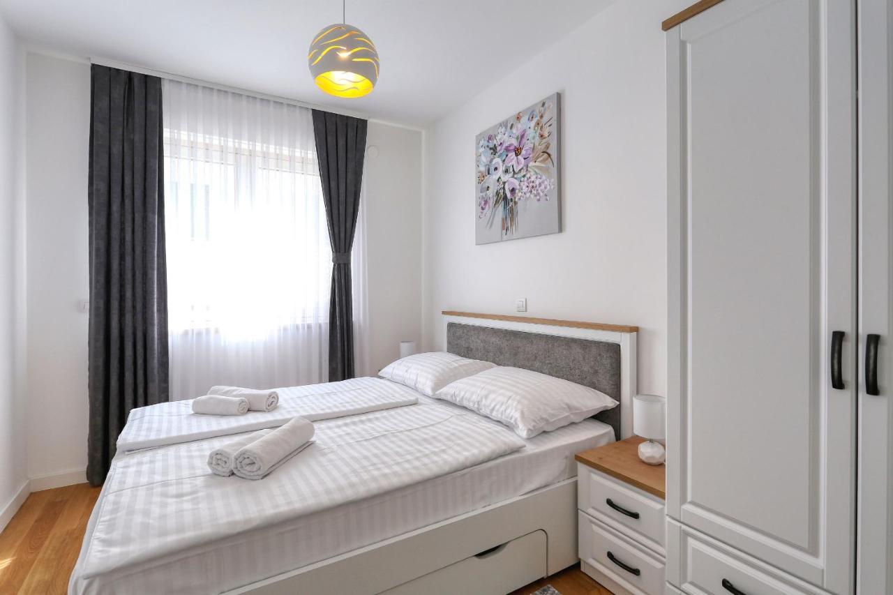 Apartments Luna With Free Parking Задар Экстерьер фото